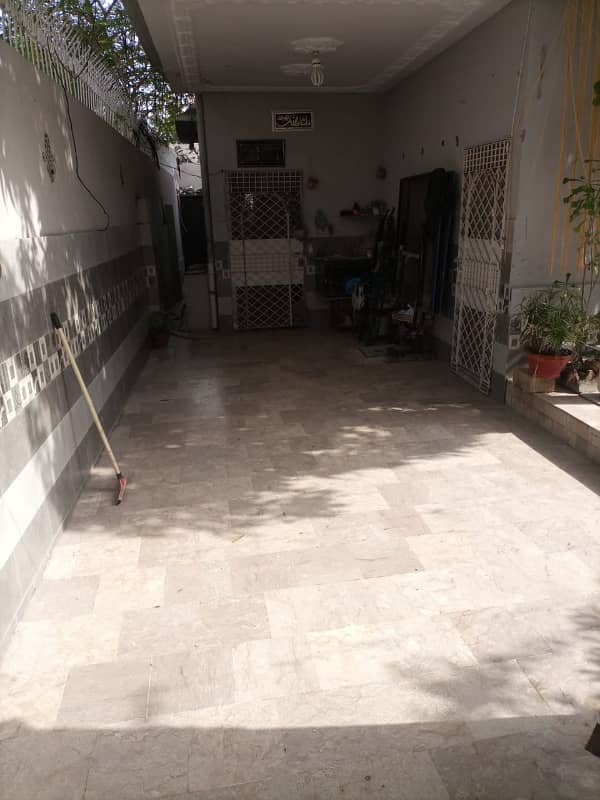 Independent 3bed dd ground+1 bungalow boundary wall block7 jauhar 8