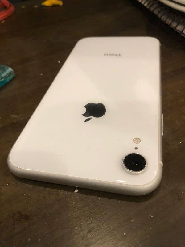 iPhone XR  New condition 11