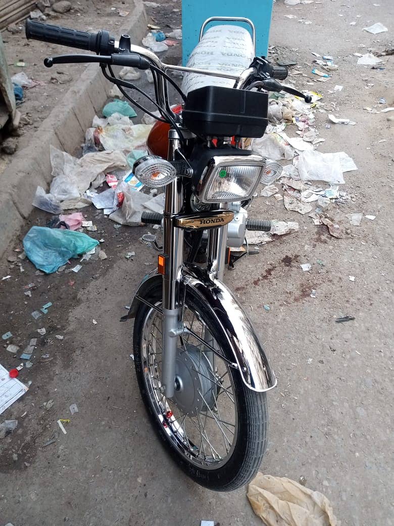 Honda 125 sele 1