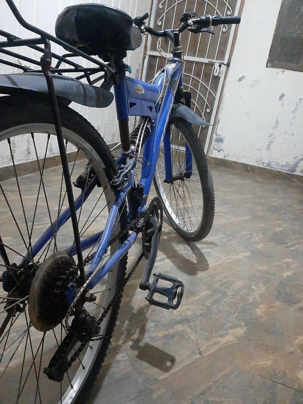 Mountain cycle for sale,we make a deal on message or call 3