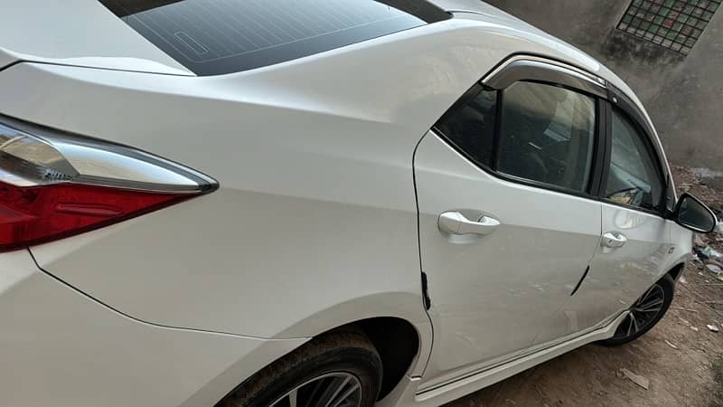 Toyota Corolla Altis 2018 sale neet and clean 3