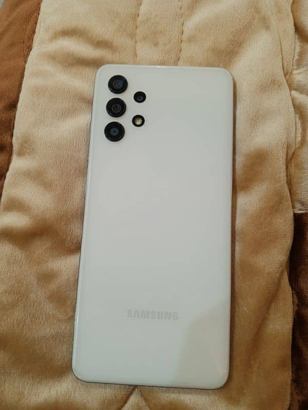 Samsung Galaxy A32 1