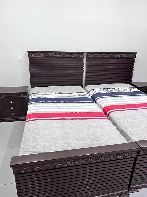 PURE SHEESHAM WOOD SINGLE BED + SIDE TABLES 7