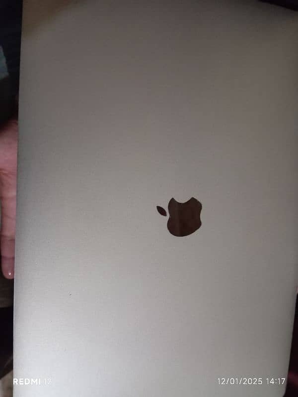 MacBooK pro 15 inches 0