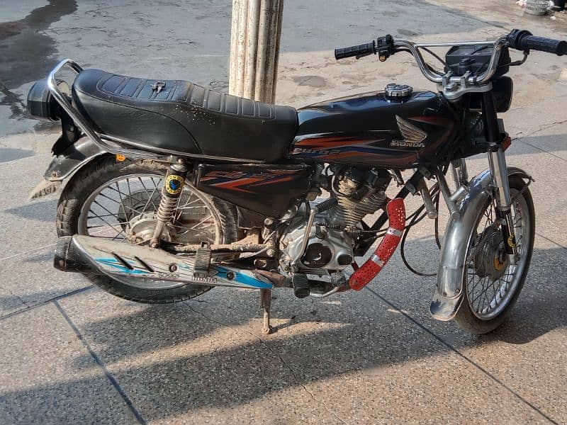 Urgen sale honda 125 110000 1