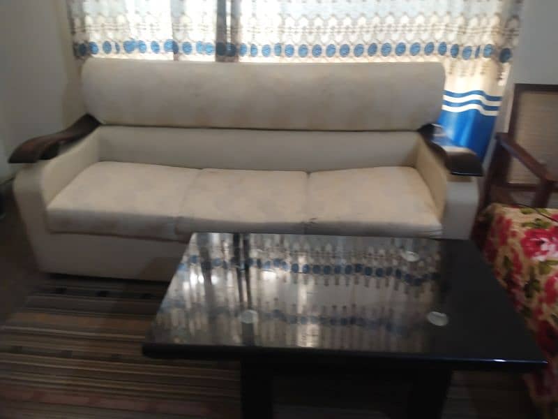 5 seater sofa set in excellent condition 0