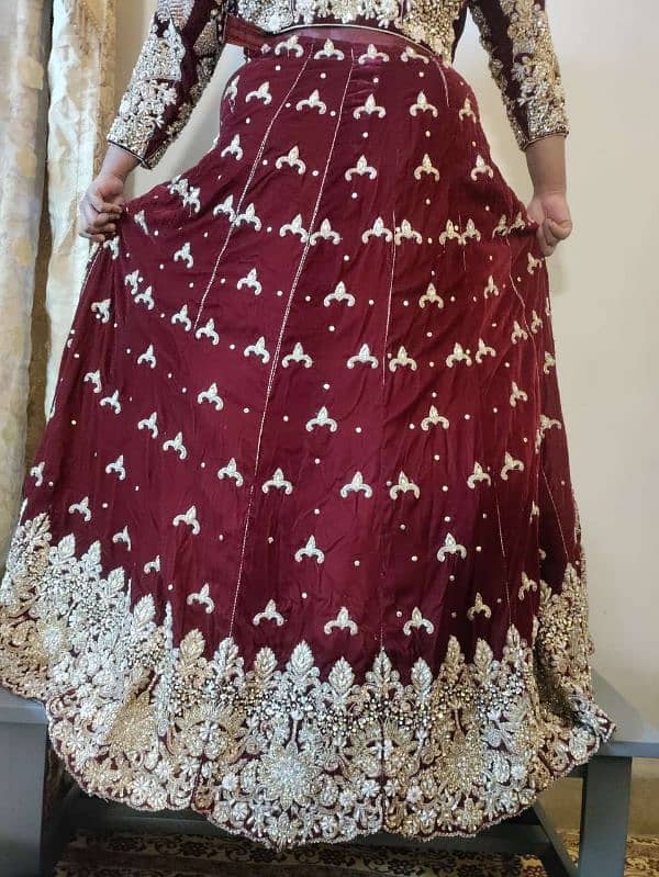 Baraat Valvet Lehnga 4