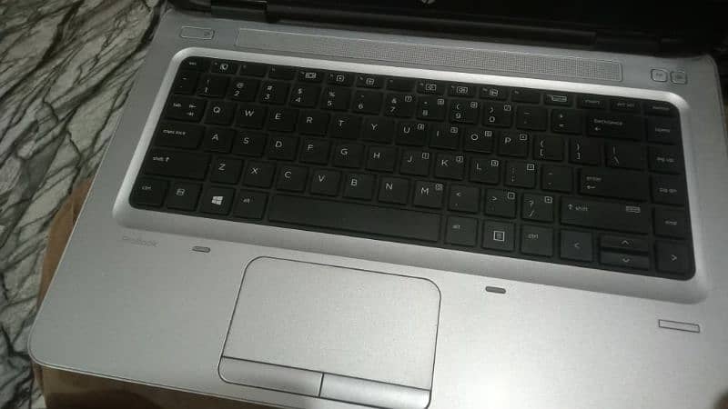 Hp probook 640 g3 condition 10/9 bohot light use hai 2