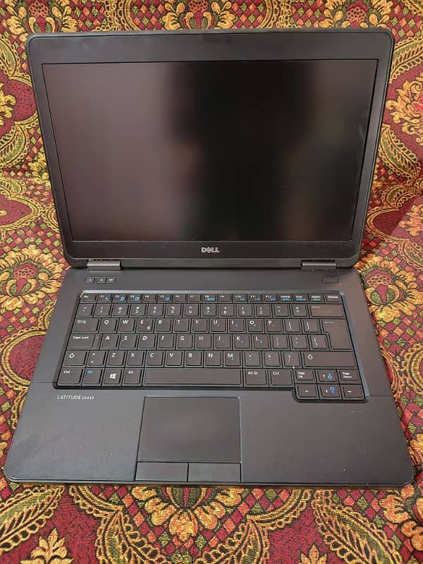 Dell I3 4th Gen 8/320  14' inch 2