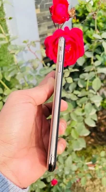 iPhone XS Max 256gb PTA Approved 2