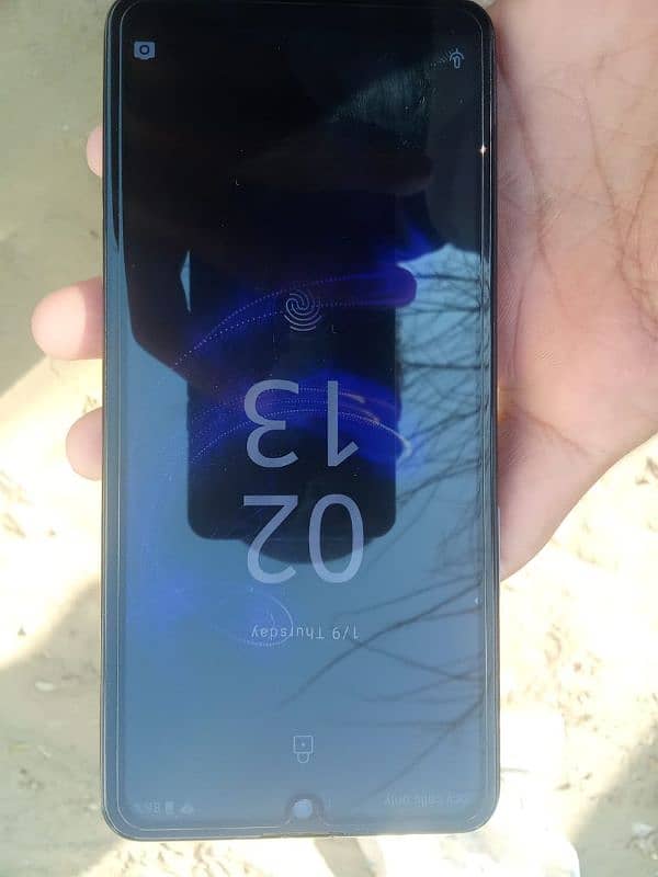 Aquos zero 5g bacik 1