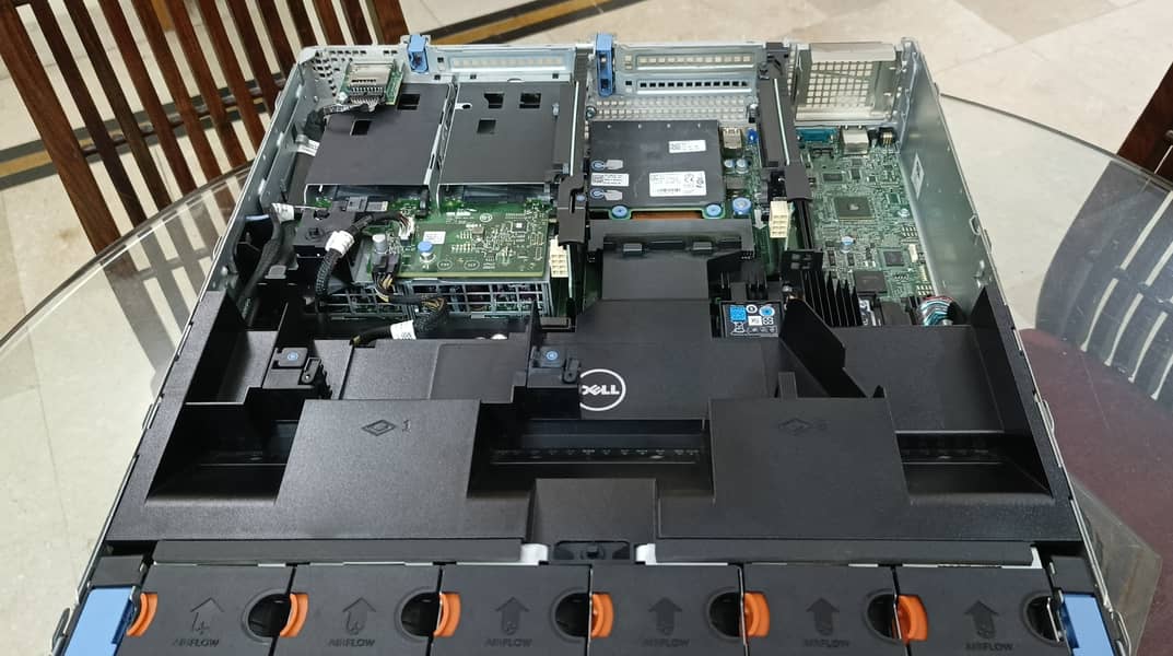 Dell PowerEdge R730XD Server 4