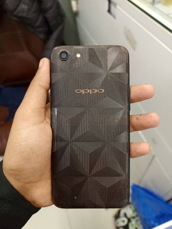 Oppo A83 ( Used condition) 1