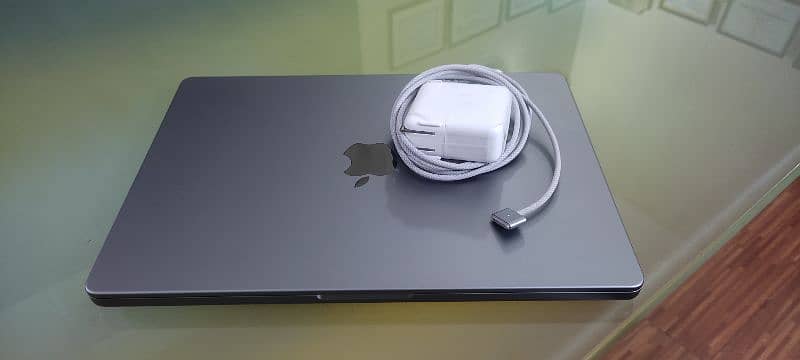 MacBook pro 2023 M3 0