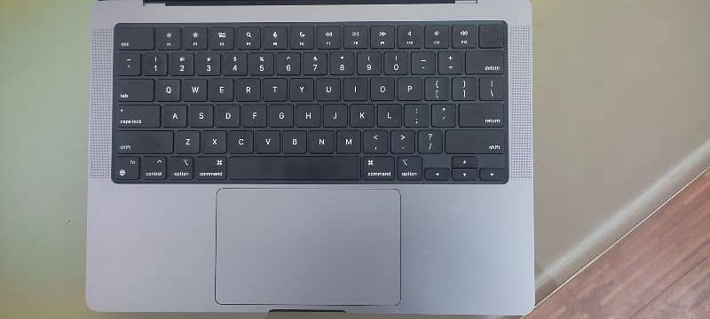 MacBook pro 2023 M3 1