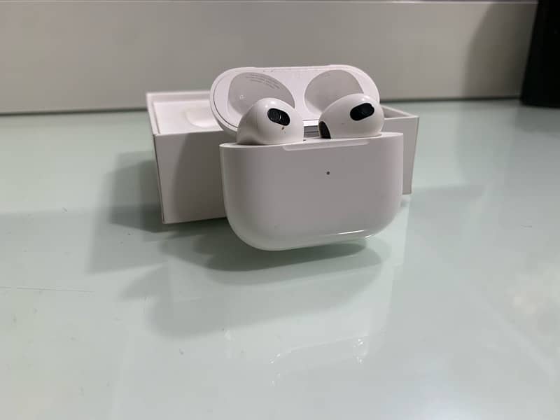 Airpods 3rd Generation see description 1