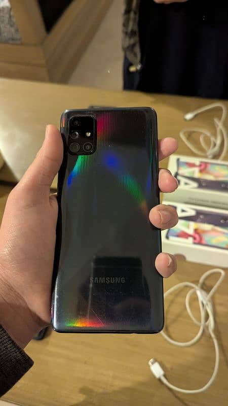 Samsung Galaxy A71 Complete Box 10/10 3