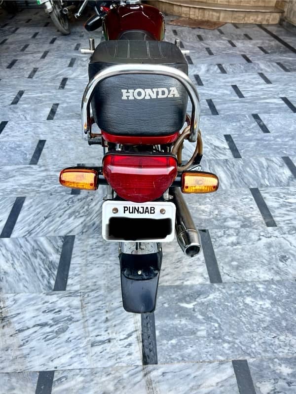 Honda CD 70 6