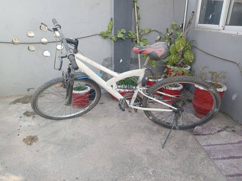 Heavy Duty Bicycle 6 Gears Mountain Off Road Bike 0