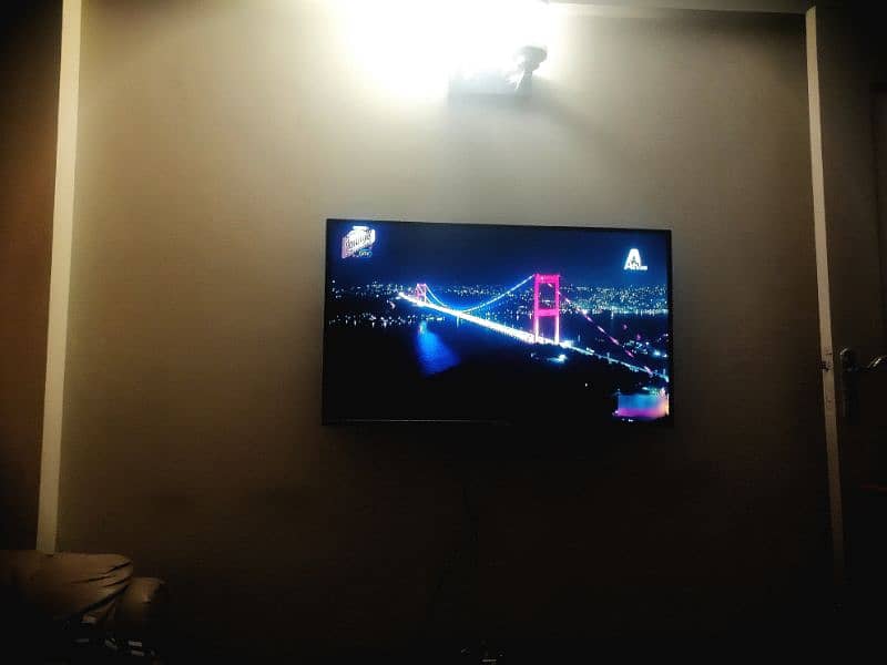 SAMSUNG LED 42 ANDROID TV ORIGINAL Bright Colours Amazing Dts Sound 10