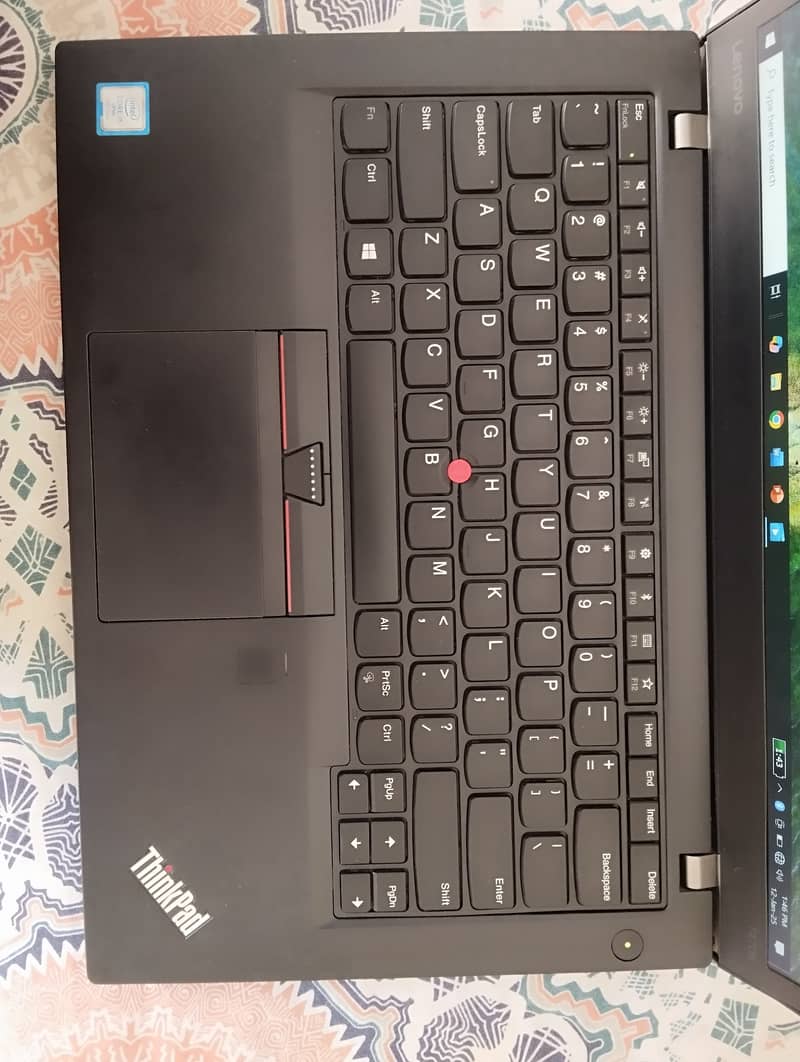 lenovo thinkpad i5 7th gen T470s 8gb ram 256 ssd 2