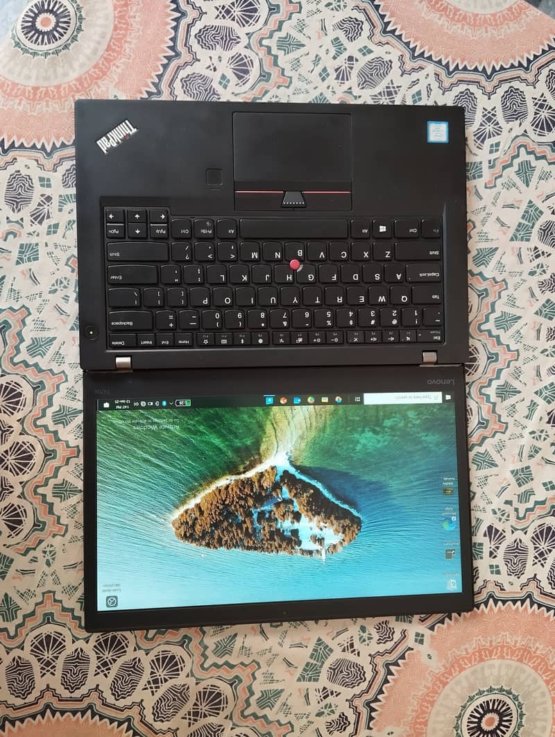 lenovo thinkpad i5 7th gen T470s 8gb ram 256 ssd 5