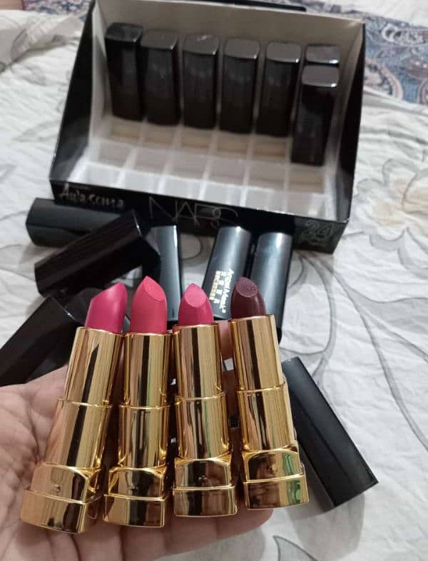 matt lipsticks 1