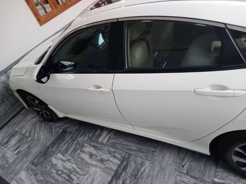 Honda Civic VTi Oriel Prosmatec 2018 11