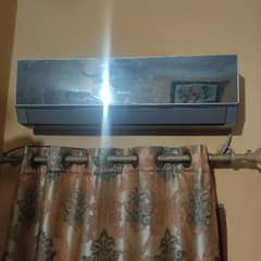 1 ton Gree split AC grey colour