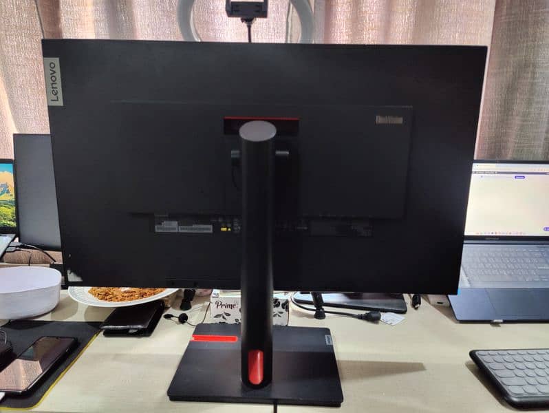 lenovo p32-20 monitor 3