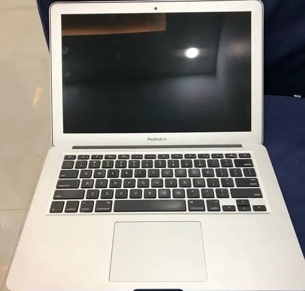 Apple MacBook Air (2012) Silver | Intel Core i7 | 8GB RAM | 512GB SSD 0