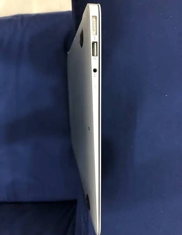 Apple MacBook Air (2012) Silver | Intel Core i7 | 8GB RAM | 512GB SSD 3