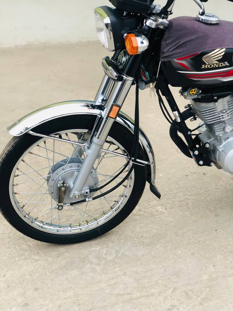 Honda CG 125 2024 4