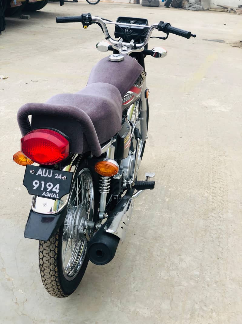 Honda CG 125 2024 7