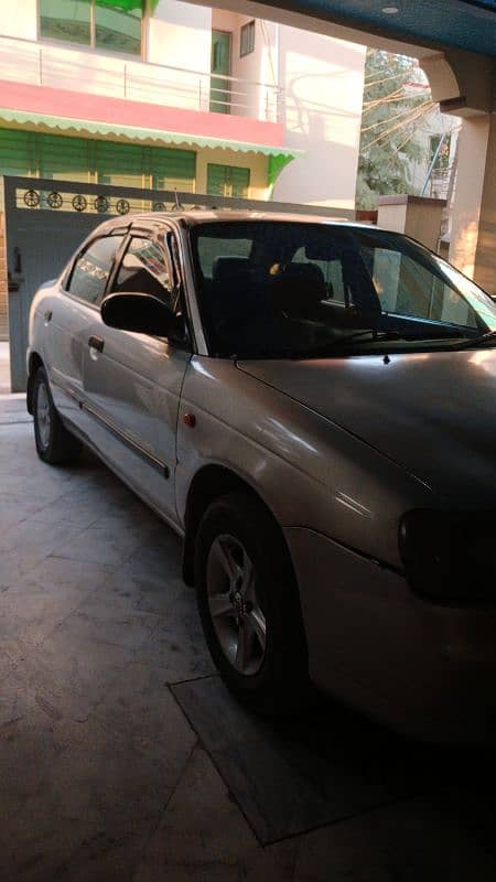 Suzuki Baleno 2004 10