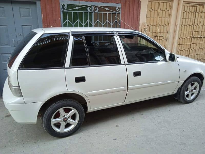 Suzuki Cultus 2011 1