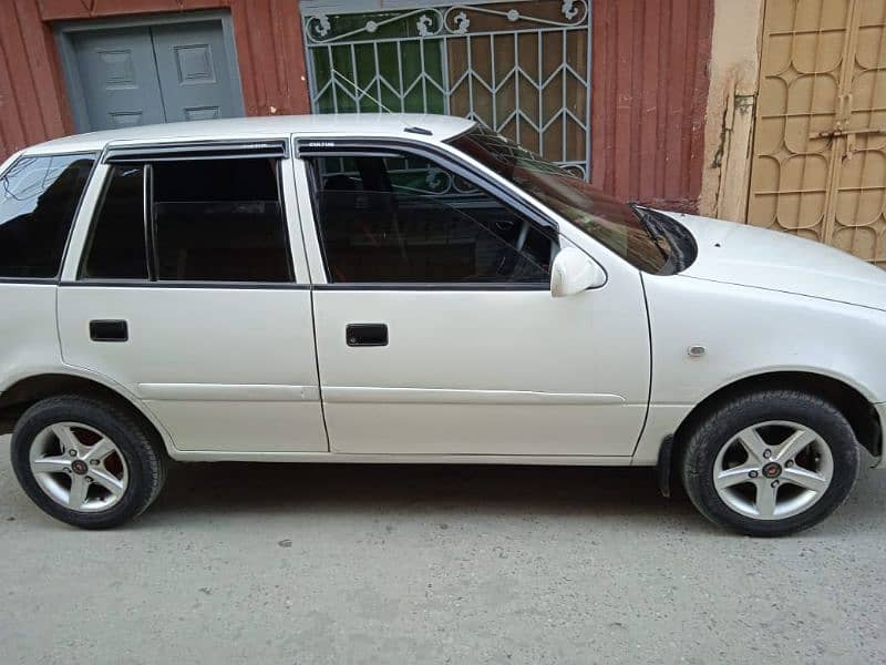 Suzuki Cultus 2011 2