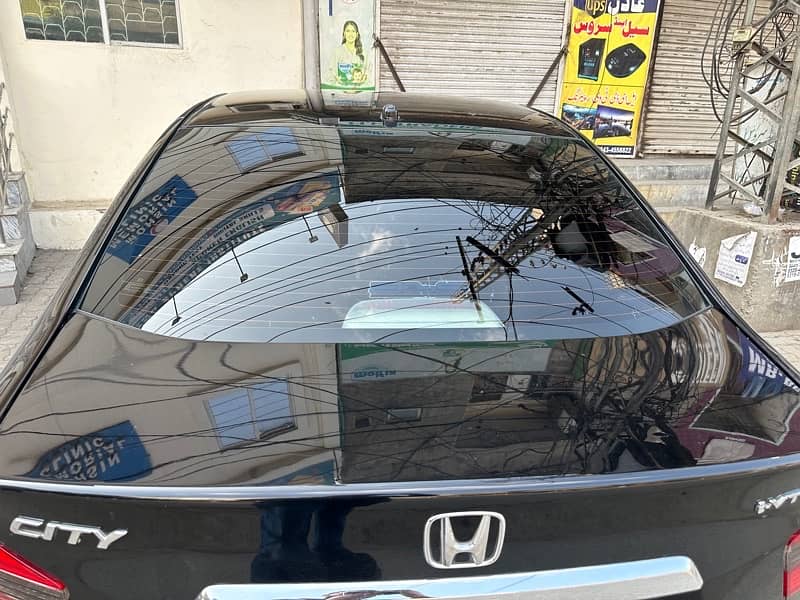 Honda City IVTEC 2018 Black Pearl color 3