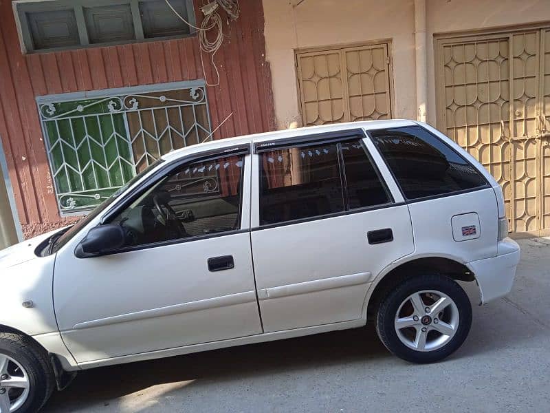 Suzuki Cultus 2011 6