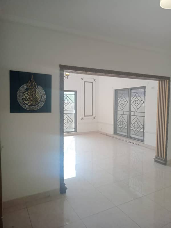 Brig House 5 Bedrooms For Sale Fully Tiled 8