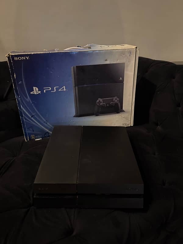 PS4 FAT 500GB WITH 2 CONTROLLERS 2