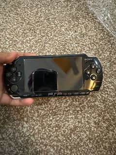 sony psp 2000 jailbreaked and games installed