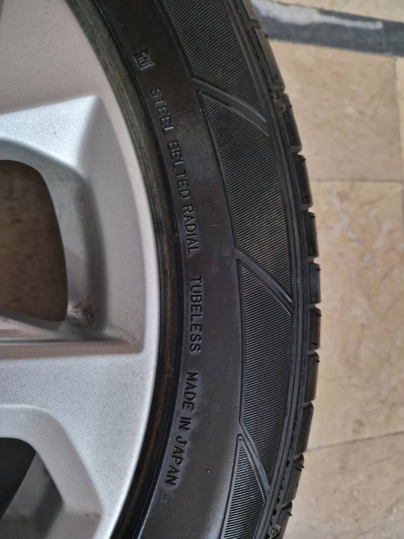 Dunlop TYRES with Alloy Rims made in Japan 6