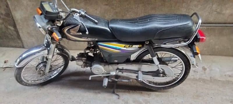 Honda cD 70 bike for sale Totally geniene bike 2nd owner name 0