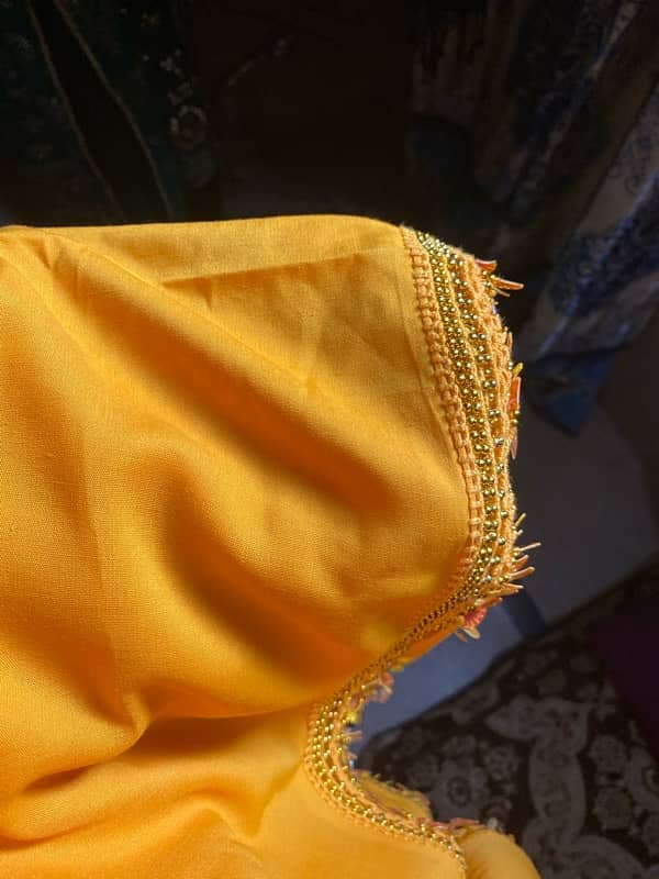 yellow shawl 2