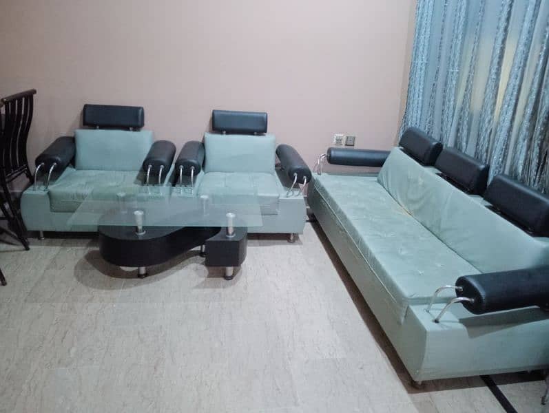 5 SEATER SOFAS With Table 0