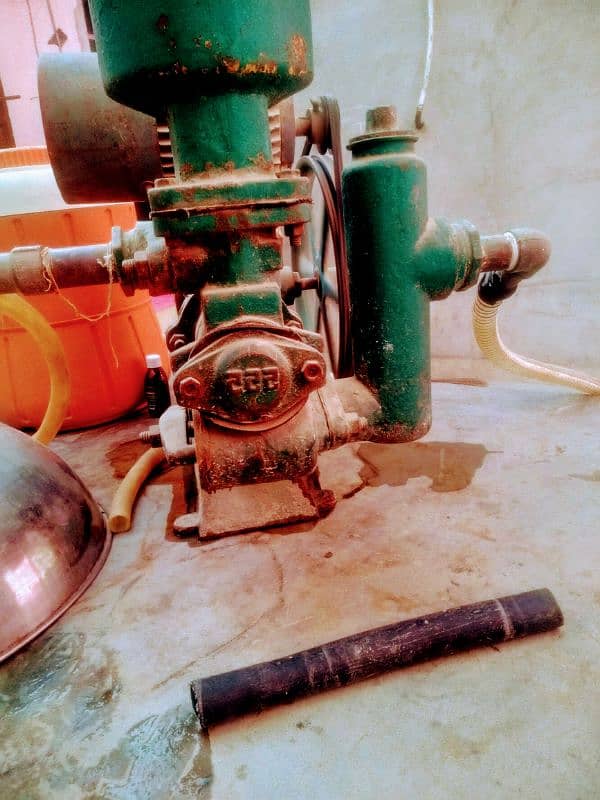 section donkey bottle pump 2hp moter sat nhi ha 4