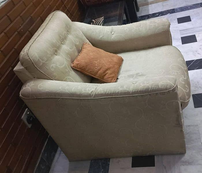 5 seater sofa USED 4