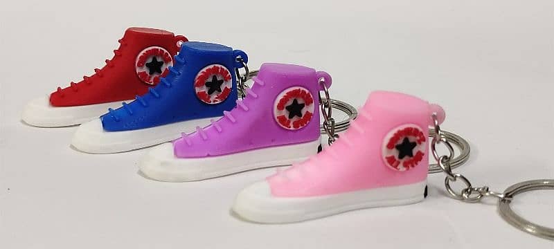 Converse and other Shoe keychains 8