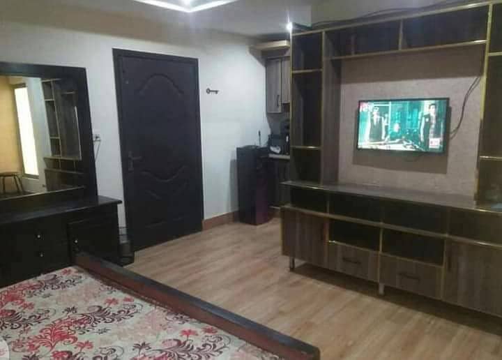 Lower porch available for rent in Shalimar colony 5